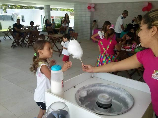 Cama elástica, Barraquinha de Pipoca, Barraquinha de Algodão doce e Piscina de Bolinhas