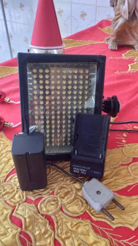 Iluminador de led com bateria e carregador para filmadoras e dslr - Foto 2