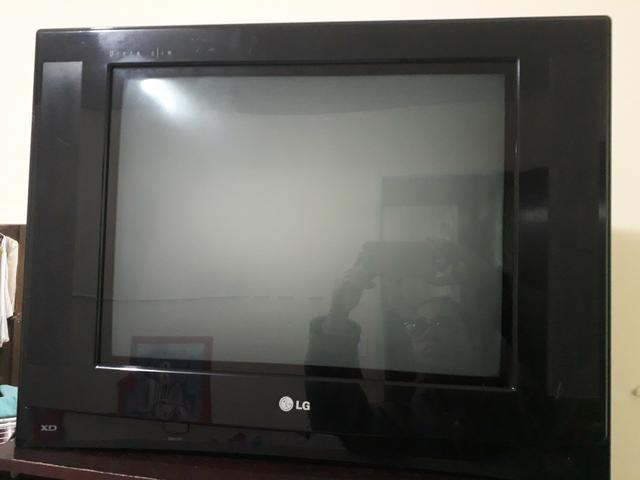 TV LG 21polegadas modelo Ultra Slim, CONVERSOR DIGITAL POSITIVO, DVD PHILCO - Foto 6