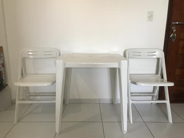 Conjunto - MESA e 2 CADEIRAS - Foto 2