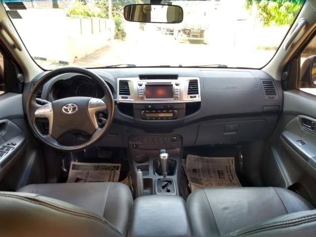 Toyota Hilux SRV D4-D 4x4 3.0 Diesel - 2013 - Foto 8
