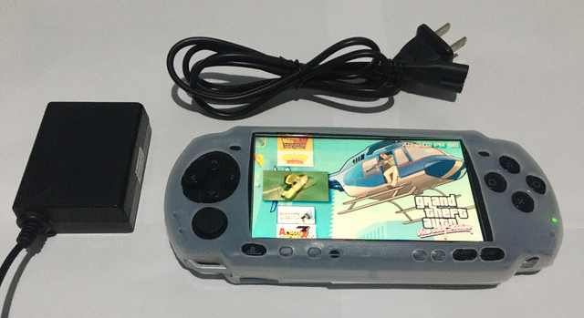 PSP Slim 3001 Destravado/ 16GB - Foto 2