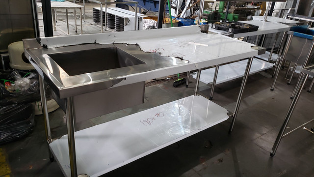 Bancada com cuba em Aço inox