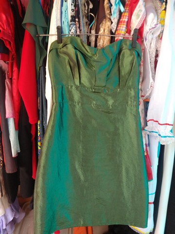 Vestidos diversos cada