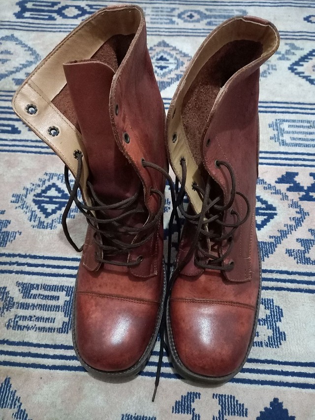 Bota Jinglers de couro tamanho 39