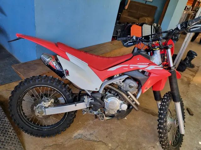 Motos HONDA CRF no Brasil