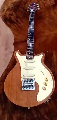 Guitarra customizada Brian May - Foto 4