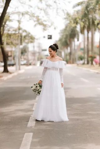 Vestido de noiva e noivinha