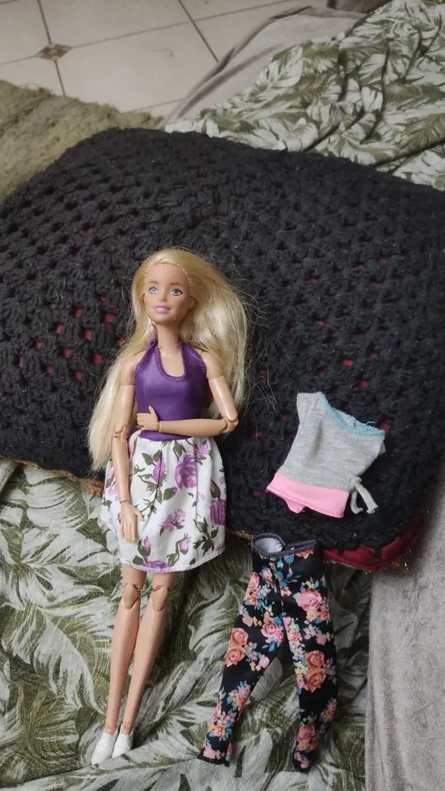 Barbie Mattel antiga lote de roupas - Hobbies e coleções - Passo