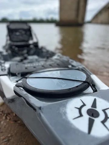 Caiaque Iron - pedal e motor - Foto 5