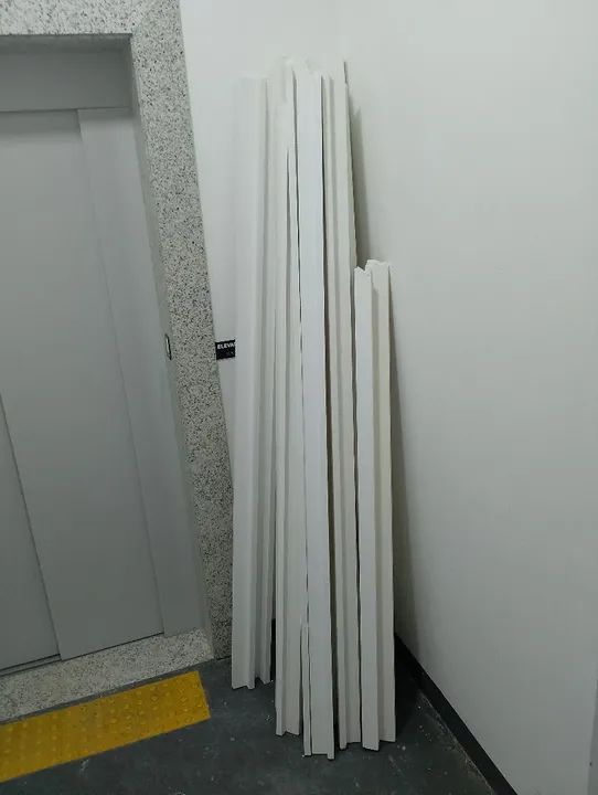 14 peças de moldura de teto gesso só $100 - Foto 3