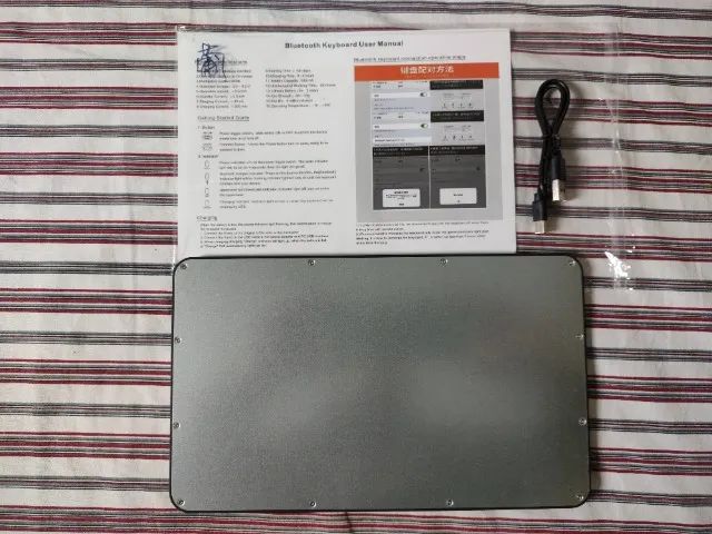 Teclado Para Tablet Universal Com Bluetooth E Base Magnética - Foto 3
