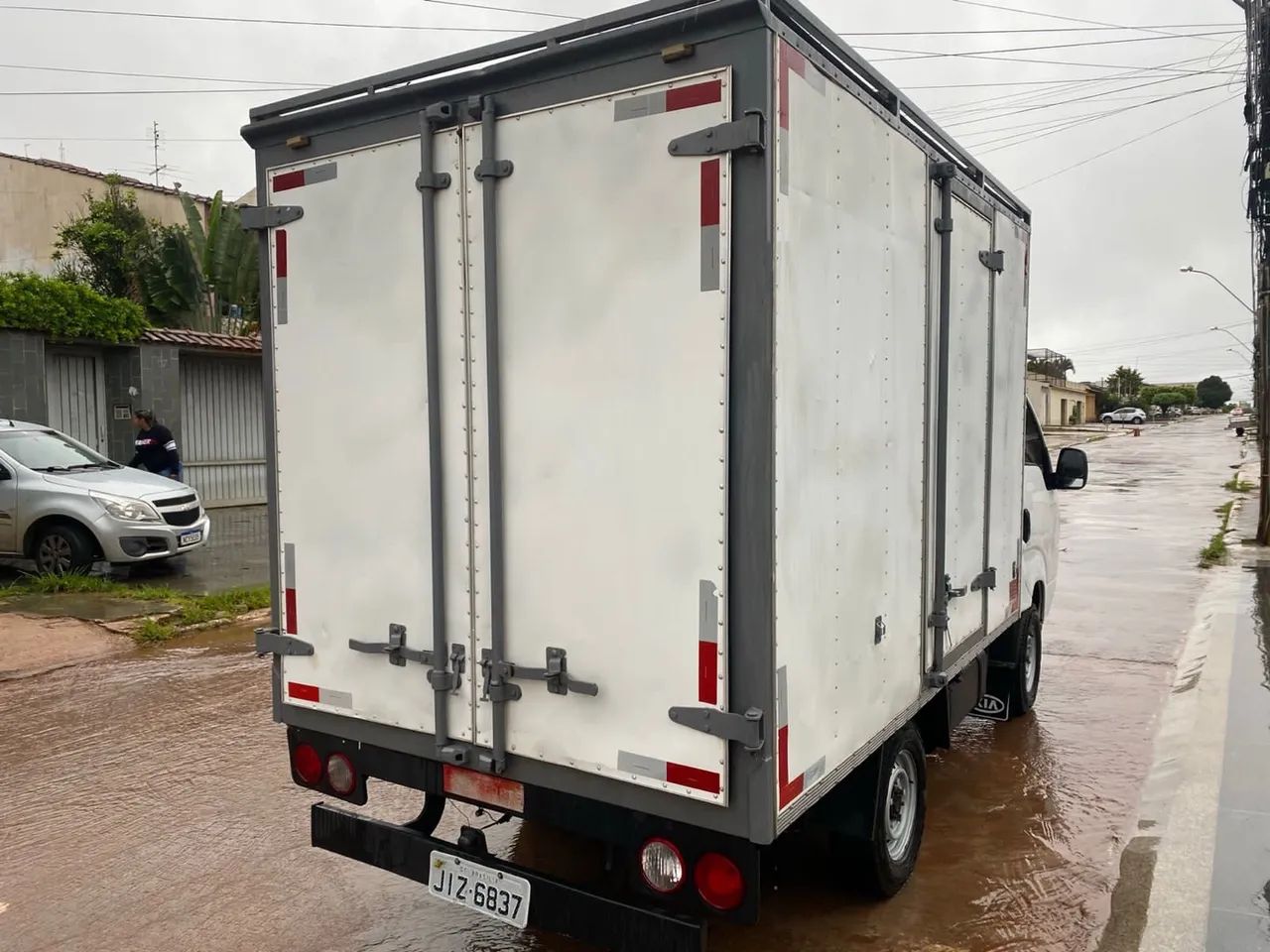 Caminhão Baú Kia Bongo - Ótimo estado! - Foto 9