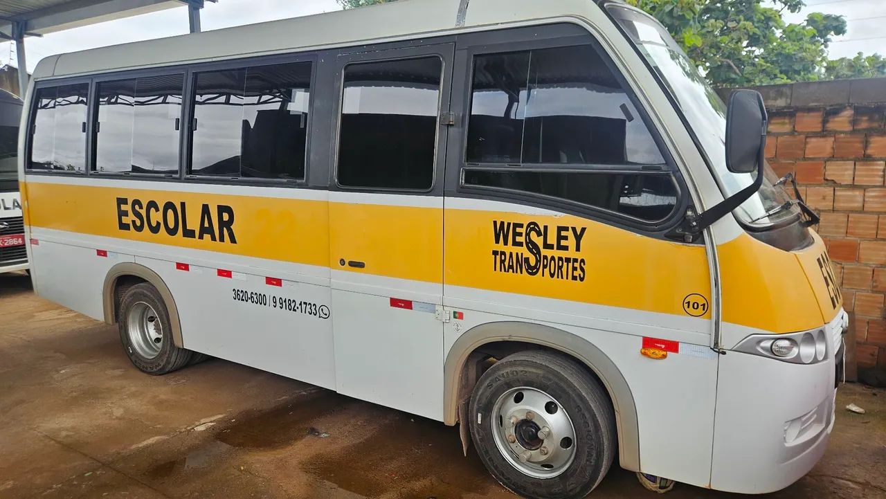 Micro ônibus escolar - Wesley Transportes