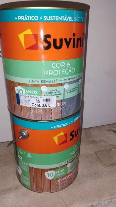 Tinta esmalte sintético à base de água 