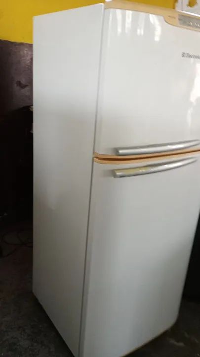 ELETROLUX FUNCIONANDO PERFEITAMENTE FROST FREE  - Foto 3