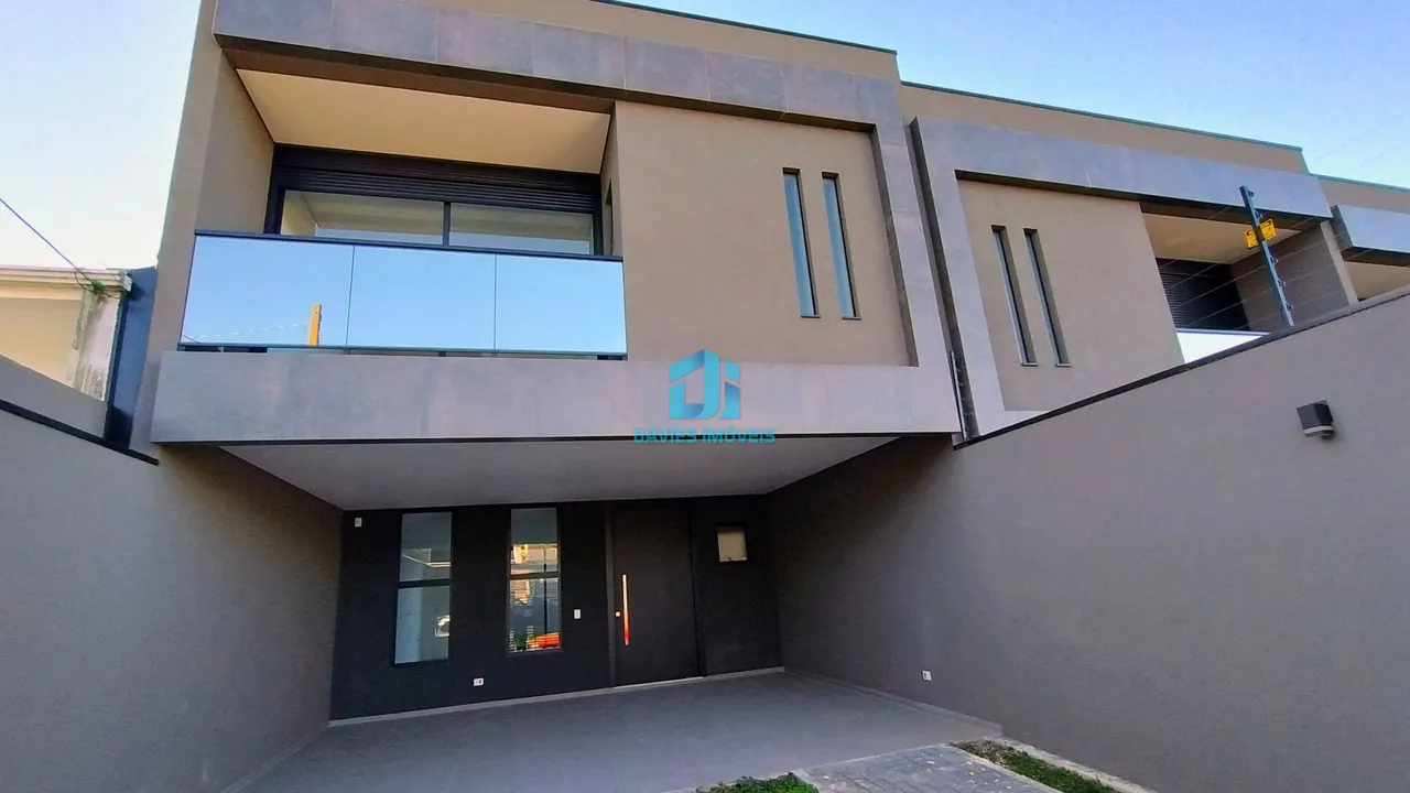 Sobrado alto padrão à venda em Pinhais | 285m² | 3 Quartos | no Pineville