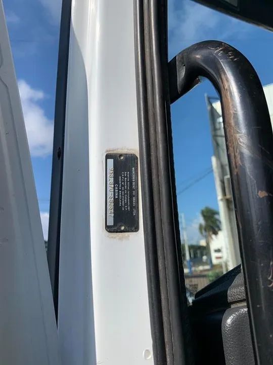 M.Benz Axor 2831 6x4 traçado ano 2011 chassi R$ 330.000,00  - Foto 15