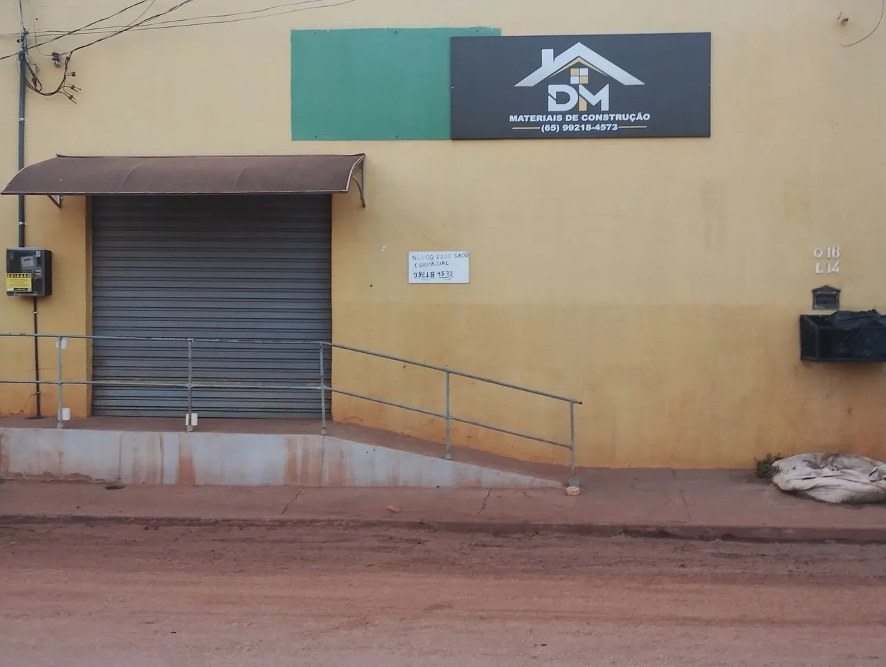 salão comercial atrás barracão com casa venda