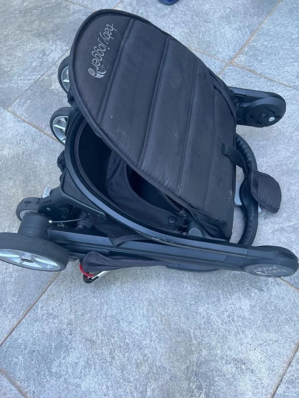 Carrinho de bebê dobrável - Baby Jogger City Tour - Foto 2