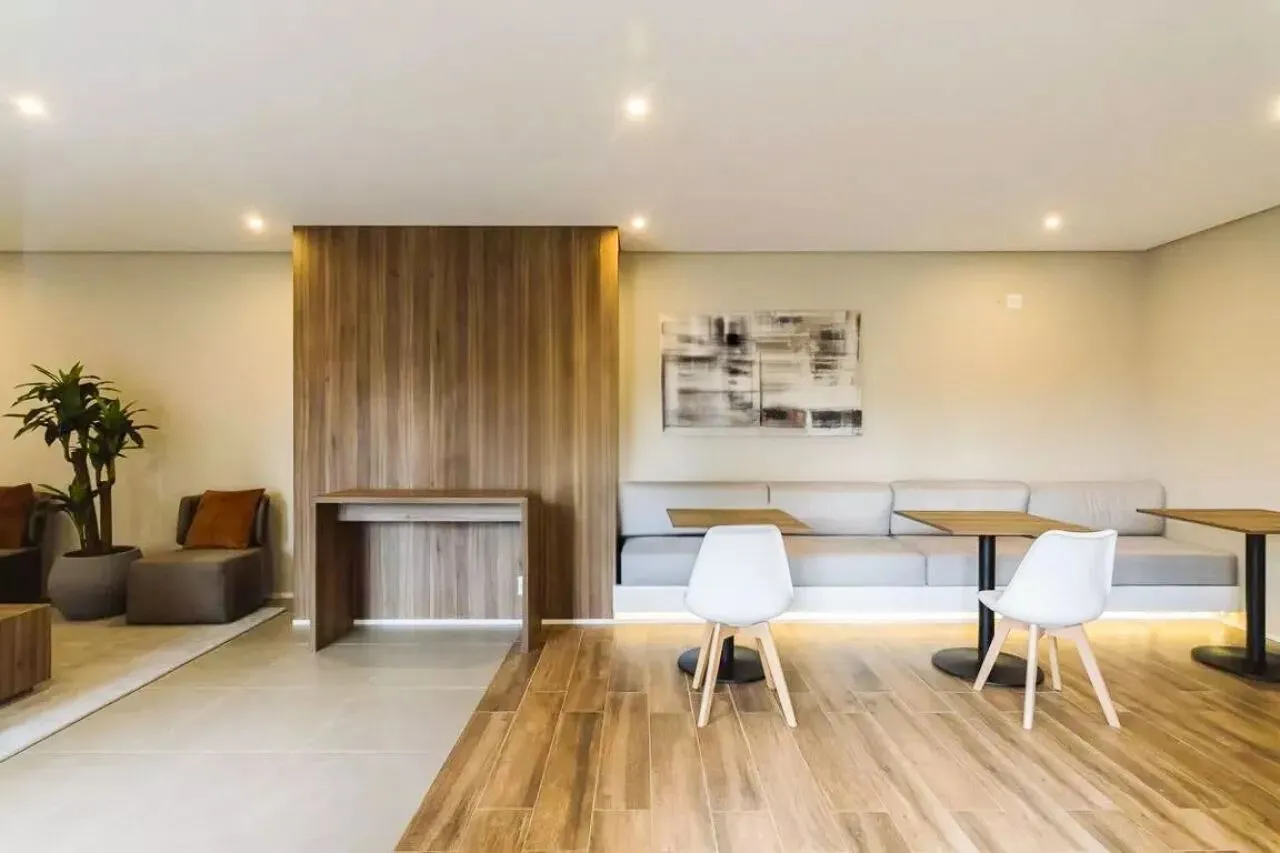 Imóvel para aluguel possui 35 metros quadrados com 2 quartos em Bom Retiro - São Paulo - S