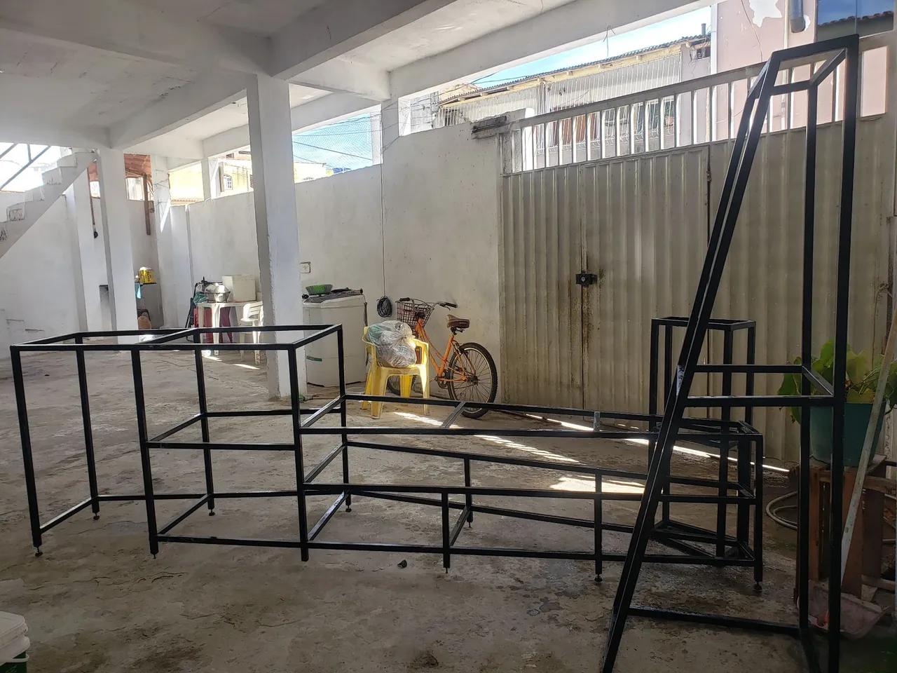 Mesa de Escritório Industrial em Metal