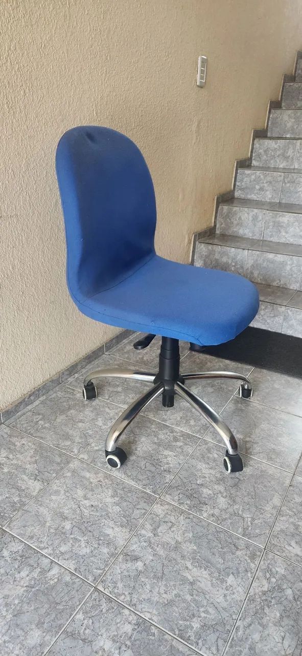 Cadeira escritório giratoria  Diretor  - Foto 4