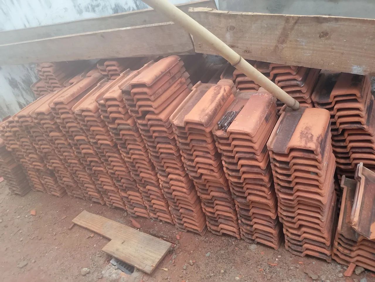 Telhas romanas usadas