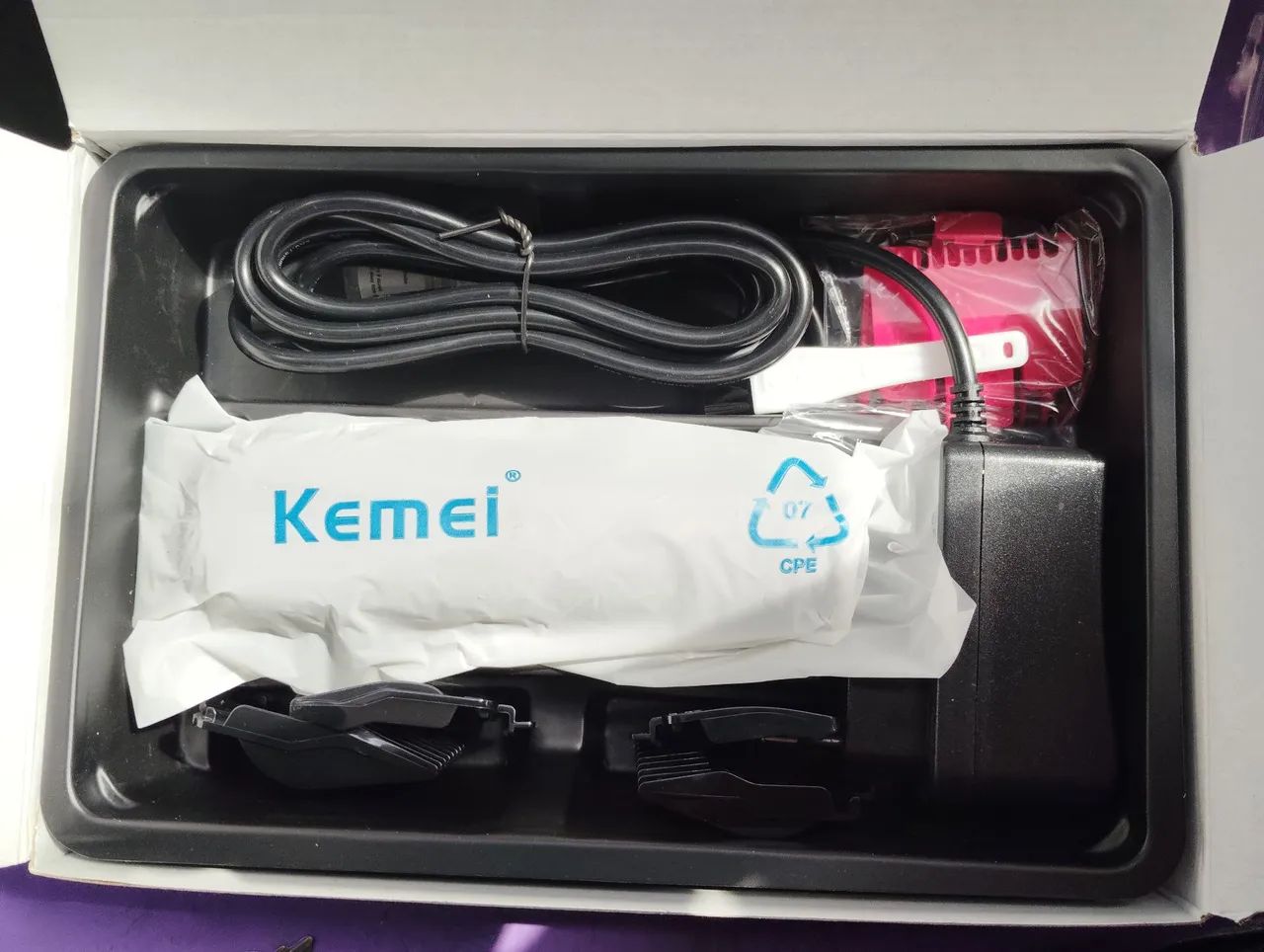 Máquina de Cortar Cabelo Profissional Kemei KM-2600 - Foto 2