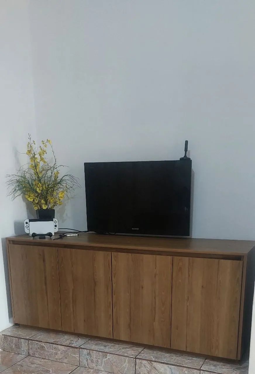 Armário no MDF amadeirado 