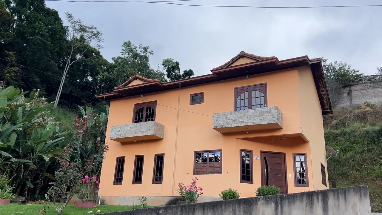 Casa no centro em Lima Duarte