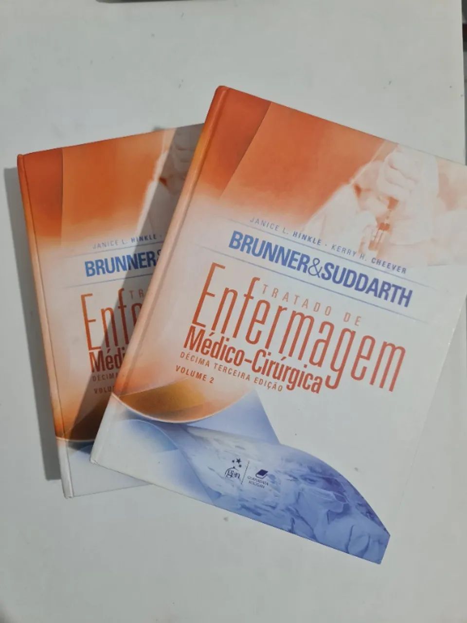 Livro Tratado de Enfermagem medico-cirurgica Brunner e Suddarth 13° Edição 