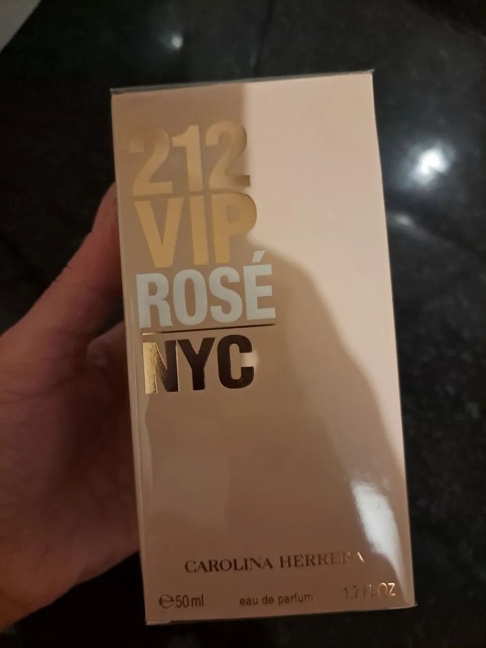 Perfume 212 VIP ROSE NYC Original 50ml - Foto 3