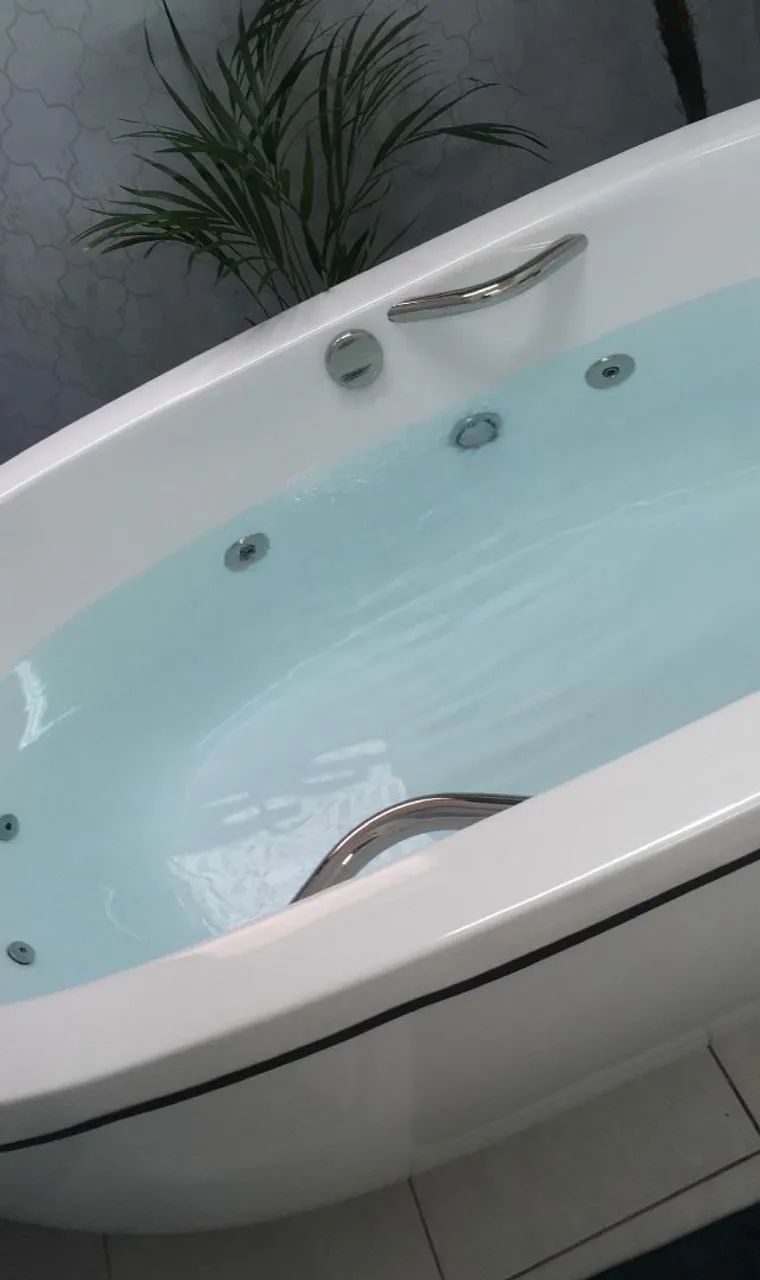Banheira de Hidromassagem estilo Vitória Completa  - Foto 5