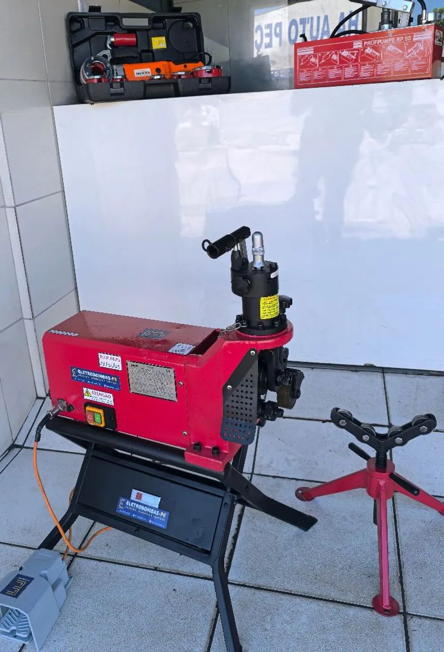 Máquina de Ranhurar Tubos Elétrica - Locação - Foto 3