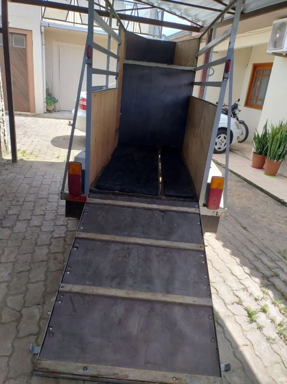 Reboque para 1 Cavalo - Foto 6