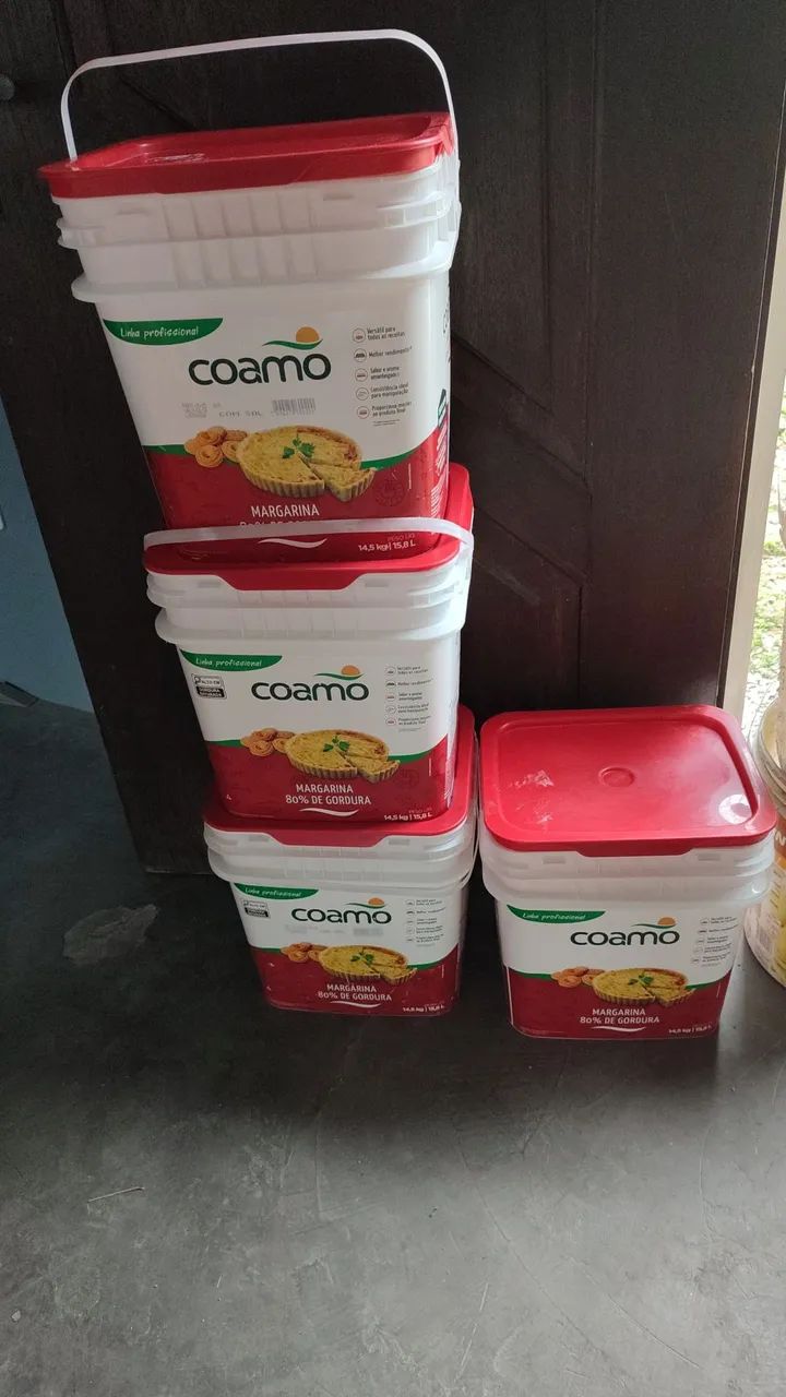 Baldes de plástico para comércio