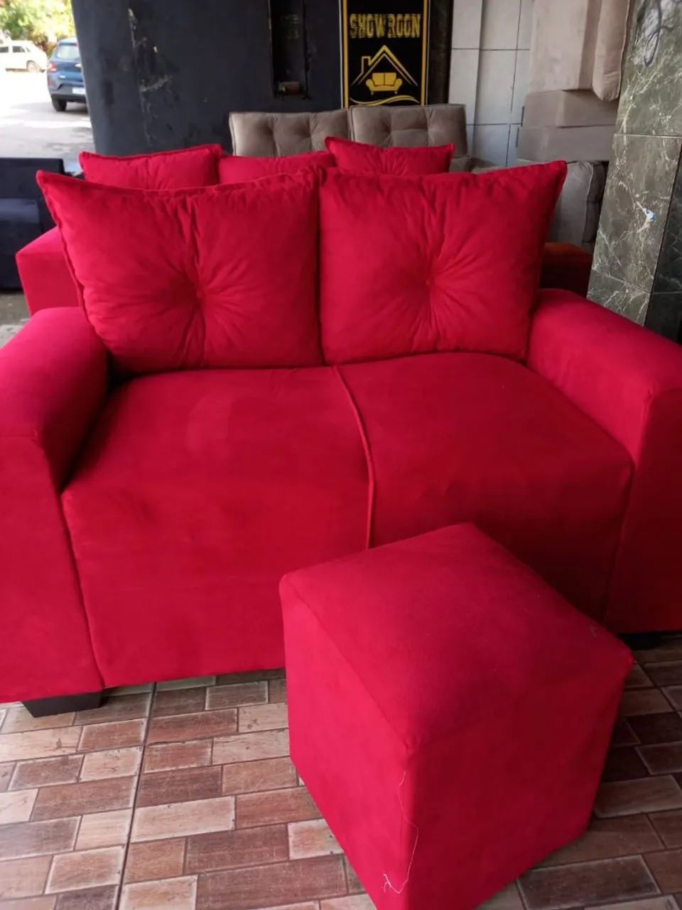 Sofá 2 lugares almofada fixa + Puff - Foto 2