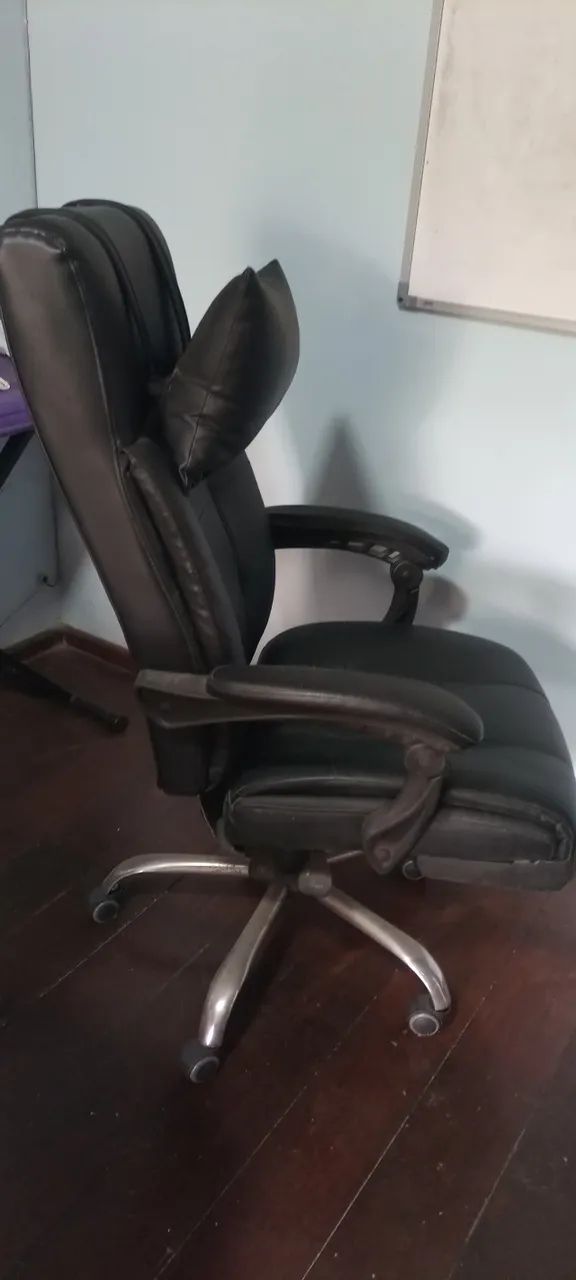 Cadeira gemer presidente com encosto para pés - Foto 2