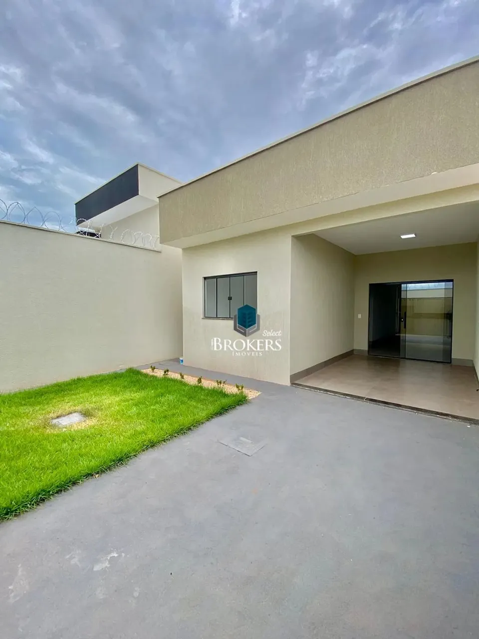 Oportunidade | Estrela Dalva | Casa 2/4 sendo 1 suíte | Área de serviço | 1 vaga | 100 m