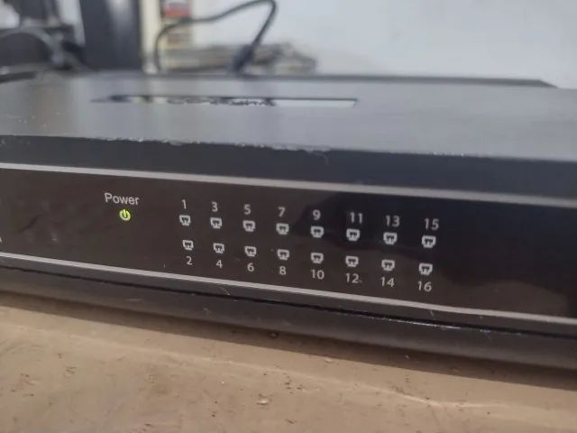 Switch Tp-Link TL-SF1016D64308142460033122