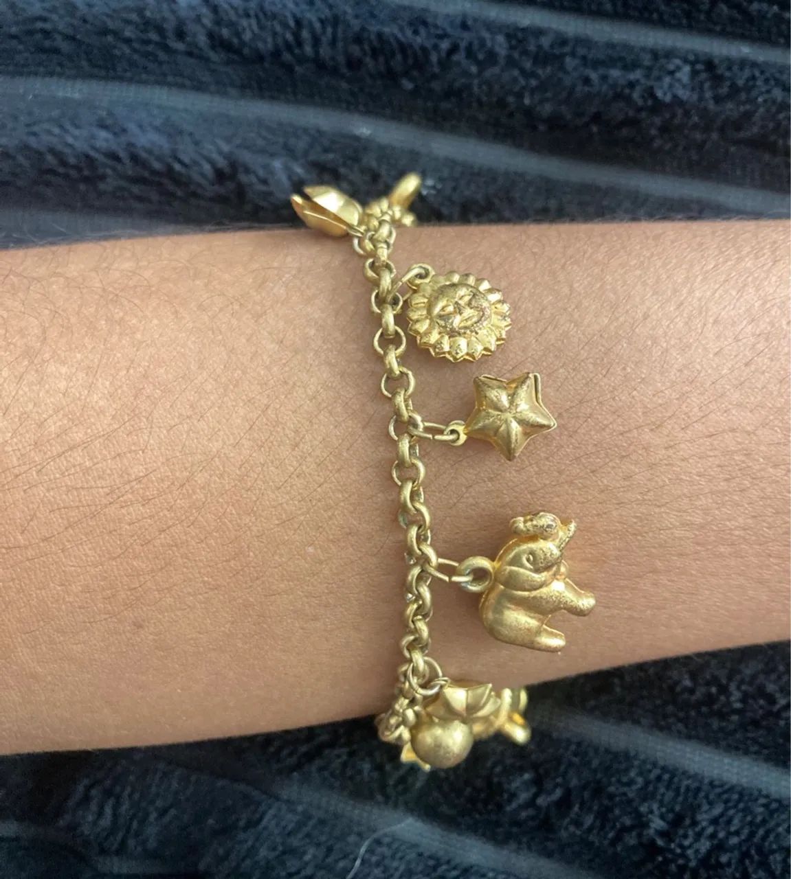 Pulseira de Charme Dourada