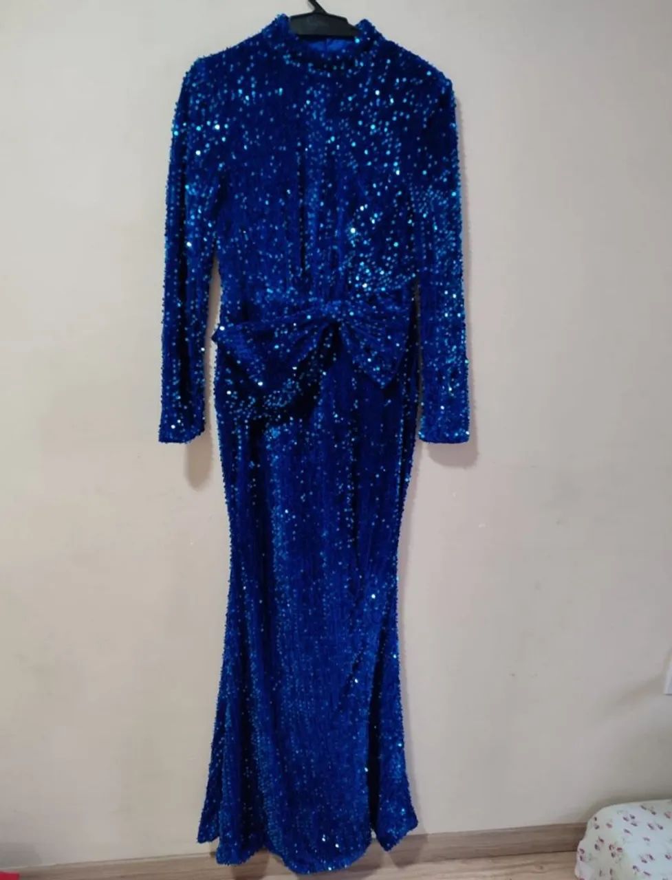 Vestido de festa azul com brilho - Foto 5