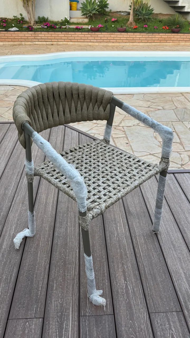 Poltronas modernas em alumínio com tricô nautico de enchimento. 690 cada   - Foto 3