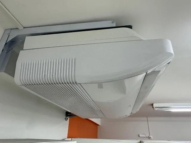 Vendo Centrais de Ar-Condicionado 36.000 BTUs - Ótimo Estado!