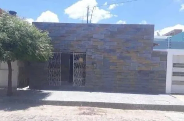CASA RESIDENCIAL em SANTA MARIA DA BOA VISTA - PE, Agamenon Magalhaes