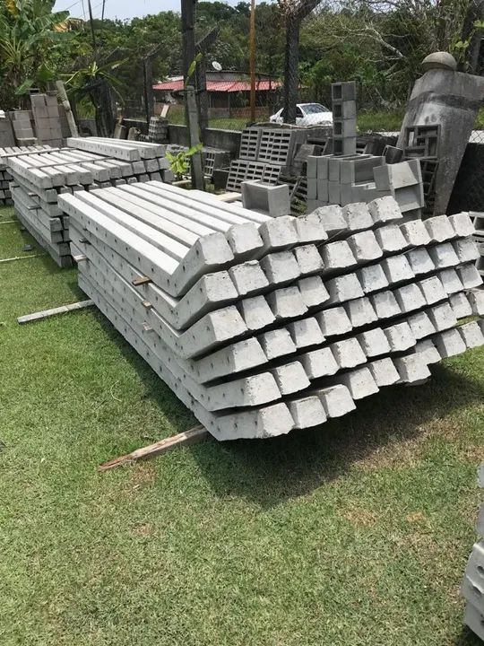 Estacas de Concretos Reta e Curvada Direito de Fábrica  - Foto 2