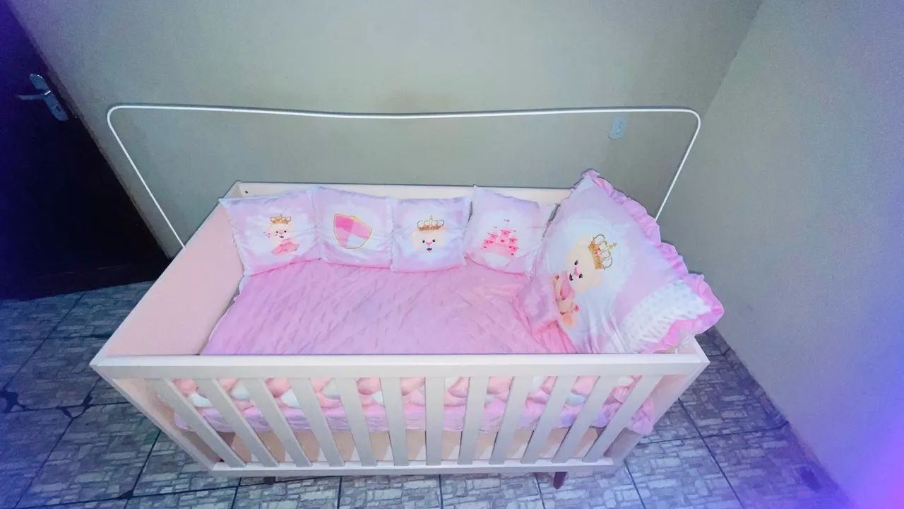Berço / mini cama rosa COMPLETO NOVO - Foto 5