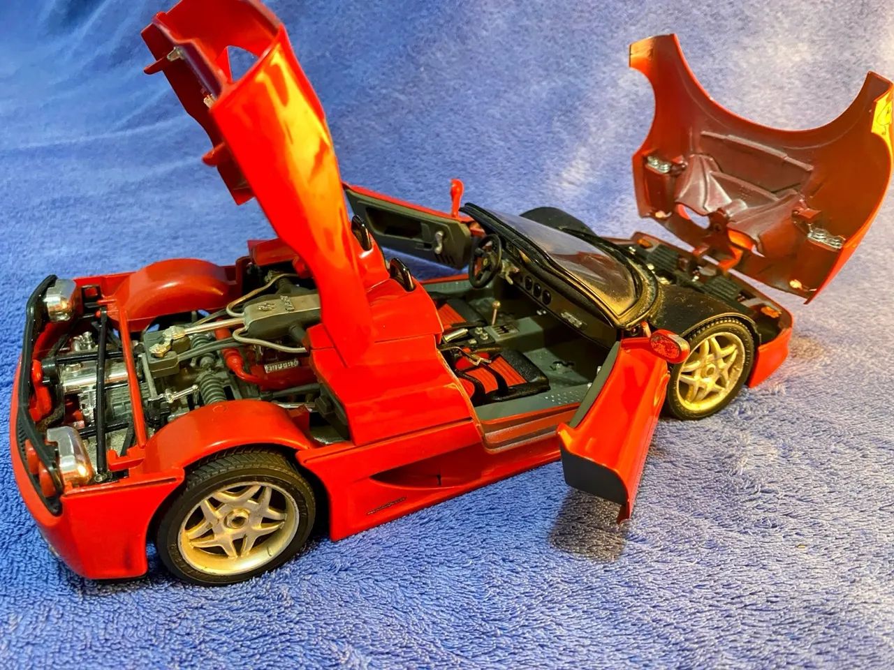 Miniatura Ferrari F50 1:18 - Hobbies e coleções - Nova Americana