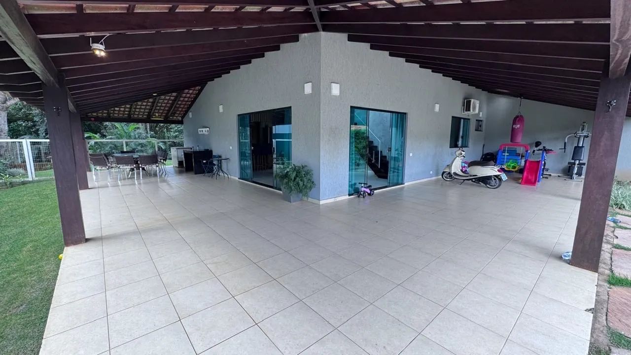 Casa ampla e aconchegante - integrada à natureza e com excelente estrutura! - Foto 2